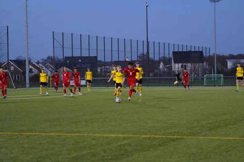 Đội tuyển U17 Việt Nam và tuần tập huấn đáng nhớ tại Dortmund - Ảnh 2. Đội tuyển U17 Việt Nam và tuần tập huấn đáng nhớ tại Dortmund - Ảnh 2.