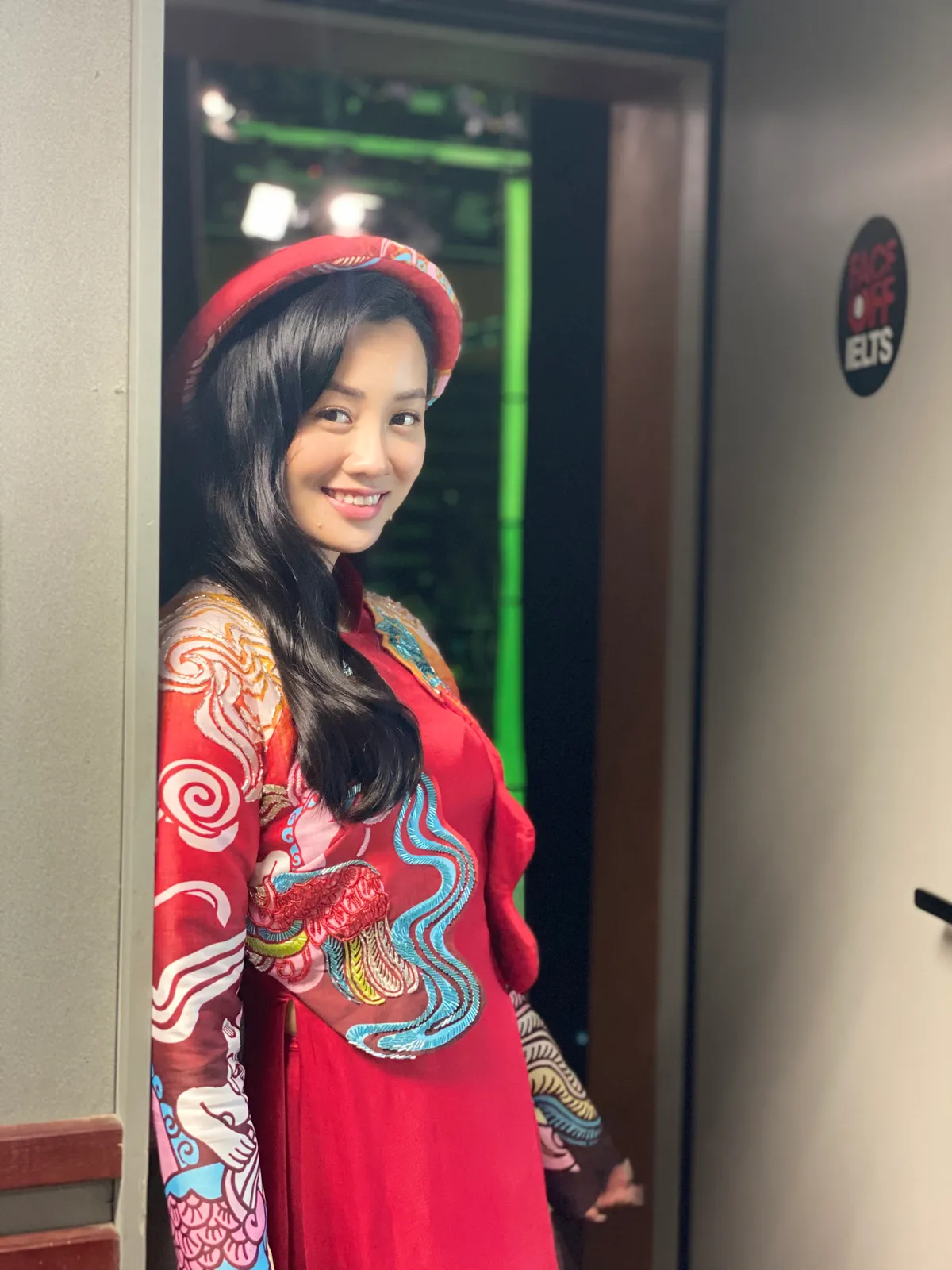 MC Quỳnh Chi v&agrave; kỷ niệm đ&oacute;n Tết c&ugrave;ng gia đ&igrave;nh HHen Ni&ecirc; - Ảnh 2.