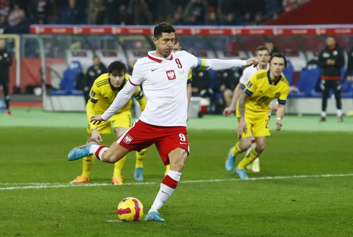 Lewandowski ghi bàn, ĐT Ba Lan giành vé dự VCK World Cup 2022 - Ảnh 1. Lewandowski ghi bàn, ĐT Ba Lan giành vé dự VCK World Cup 2022 - Ảnh 1.