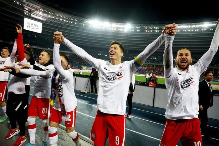 Xác định 27/32 đội bóng giành vé dự VCK FIFA World Cup 2022 - Ảnh 2. Xác định 27/32 đội bóng giành vé dự VCK FIFA World Cup 2022 - Ảnh 2.