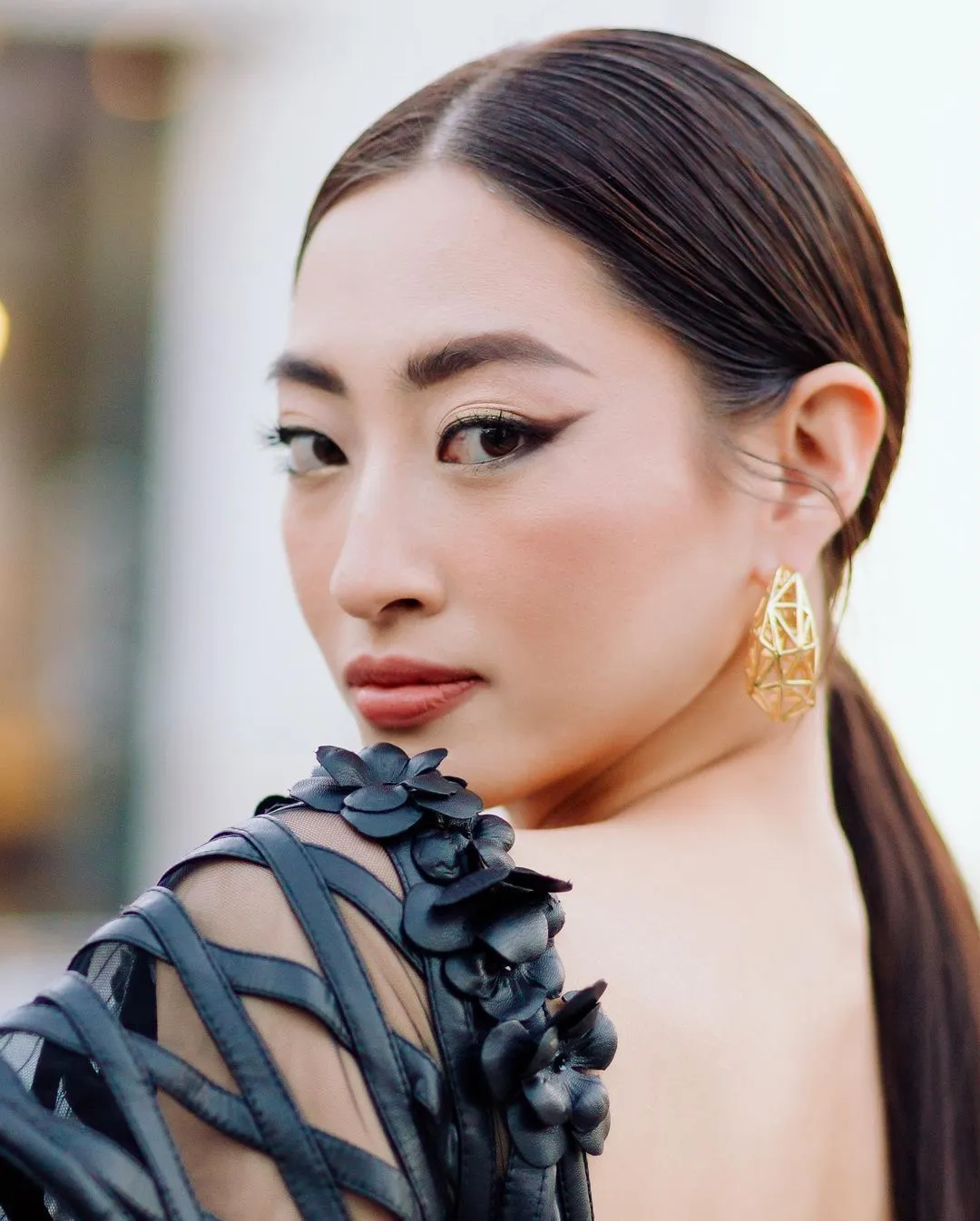 Hoa hậu Lương Thuỳ Linh, Á hậu Phương Anh “lên đồ” dự Paris Fashion Week - Ảnh 3.