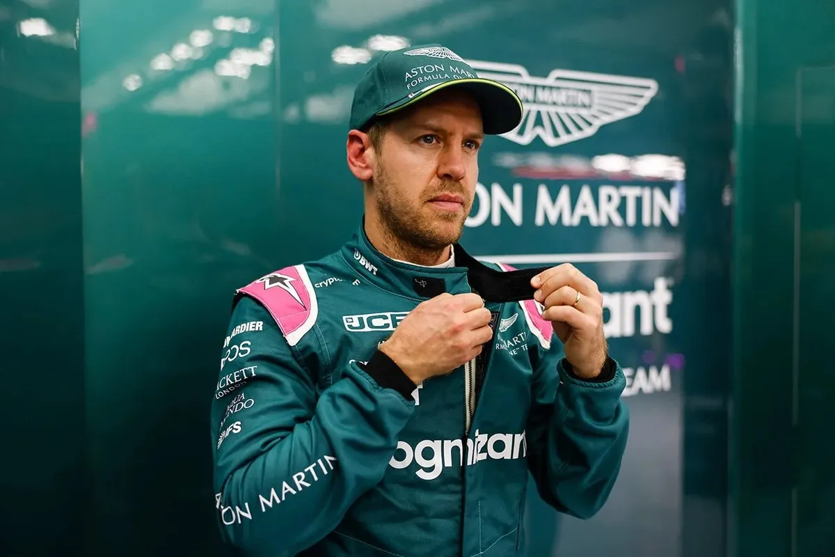 F1 | Vettel trở lại với GP Australia, Hamilton quyết không bỏ cuộc - Ảnh 1. F1 | Vettel trở lại với GP Australia, Hamilton quyết không bỏ cuộc - Ảnh 1.