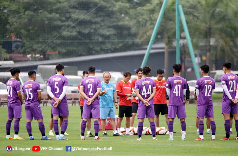 Nguyên Hoàng lỡ hẹn vì chấn thương, U23 Việt Nam bổ sung 3 cầu thủ - Ảnh 1.