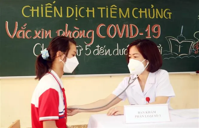 Bắt đầu tiêm vaccine COVID-19 cho trẻ từ 5-12 tuổi - Ảnh 1.