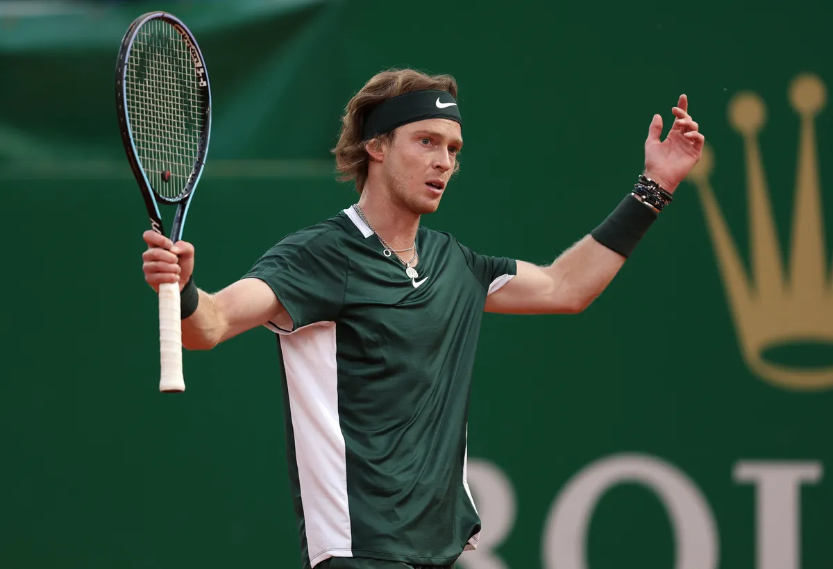 Jannik Sinner ngược dòng thắng ấn tượng Andrey Rublev - Ảnh 3. Jannik Sinner ngược dòng thắng ấn tượng Andrey Rublev - Ảnh 3.