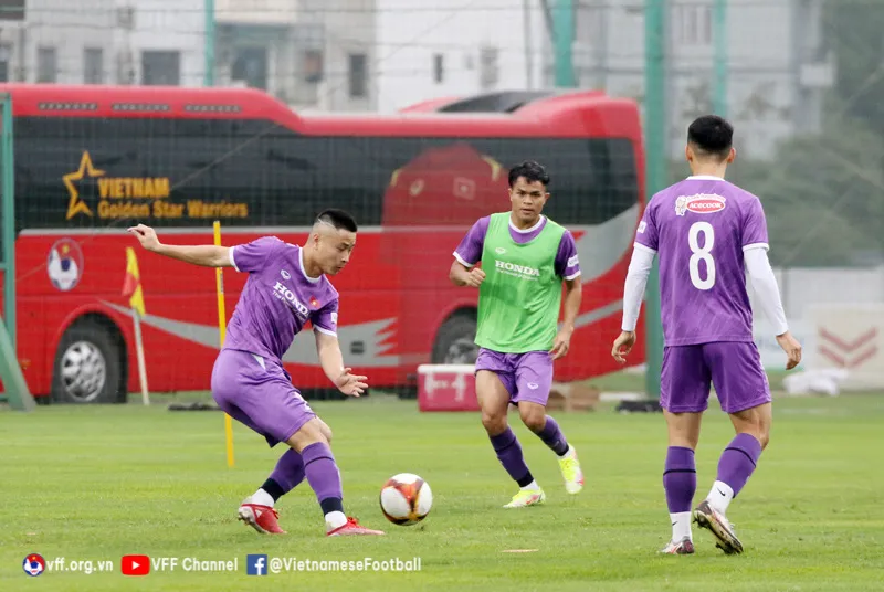 Quyền Chủ tịch VFF Trần Quốc Tuấn gặp gỡ và động viên ĐT U23 Việt Nam - Ảnh 14.
