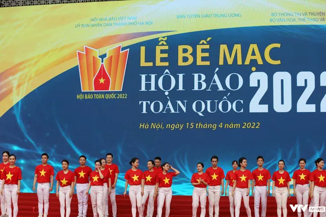 Bế mạc Hội Báo toàn quốc 2022: Cuộc hội tụ đặc sắc của những người làm báo - Ảnh 14.