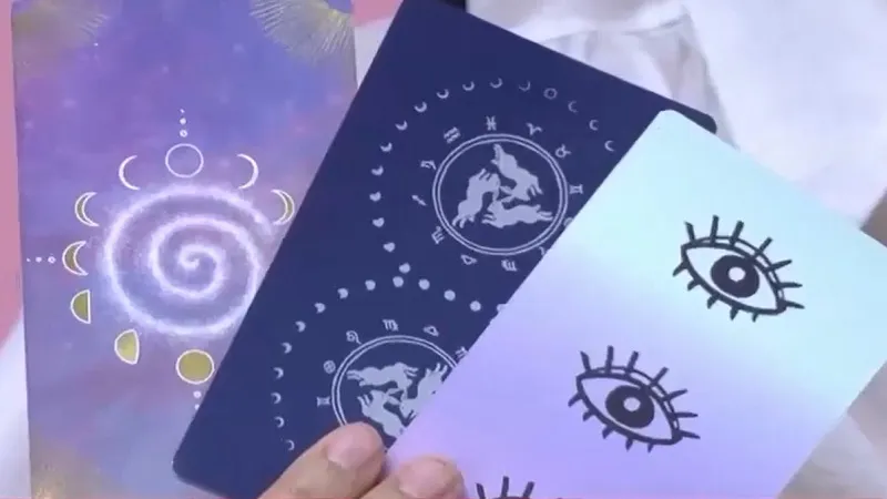 Xem b&oacute;i tr&ecirc;n mạng - h&igrave;nh thức kinh doanh mới tại Th&aacute;i Lan - Ảnh 1.