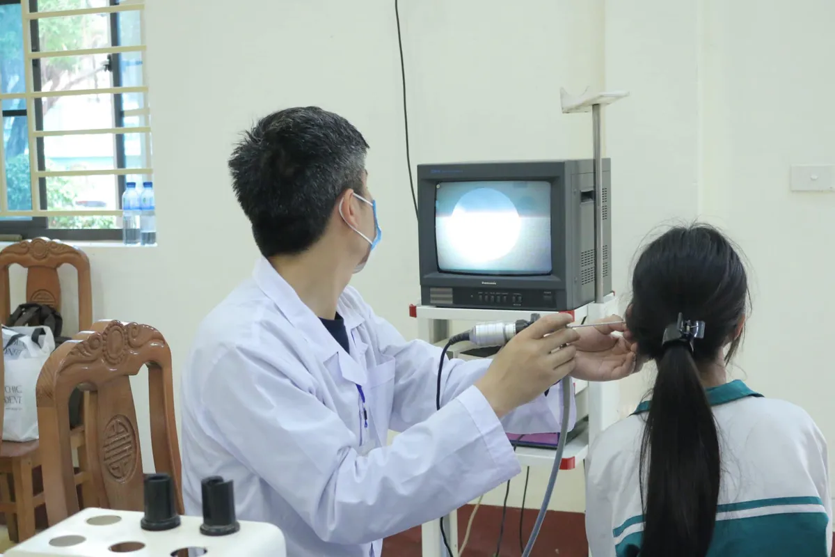 Khám, tư vấn sức khỏe miễn phí cho 300 trẻ em khuyết tật tại Thái Nguyên - Ảnh 4. Khám, tư vấn sức khỏe miễn phí cho 300 trẻ em khuyết tật tại Thái Nguyên - Ảnh 4.
