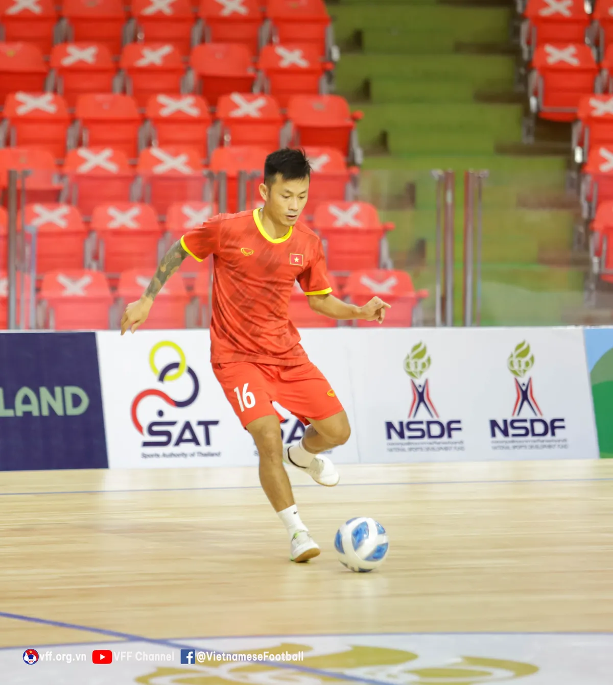 ĐT futsal Việt Nam chốt danh sách chính thức tham dự Giải futsal Đông Nam Á 2022 - Ảnh 4. ĐT futsal Việt Nam chốt danh sách chính thức tham dự Giải futsal Đông Nam Á 2022 - Ảnh 4.
