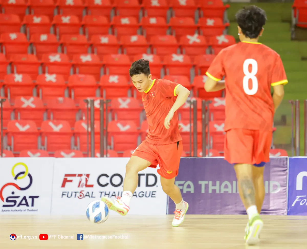 ĐT futsal Việt Nam chốt danh sách chính thức tham dự Giải futsal Đông Nam Á 2022 - Ảnh 7. ĐT futsal Việt Nam chốt danh sách chính thức tham dự Giải futsal Đông Nam Á 2022 - Ảnh 7.