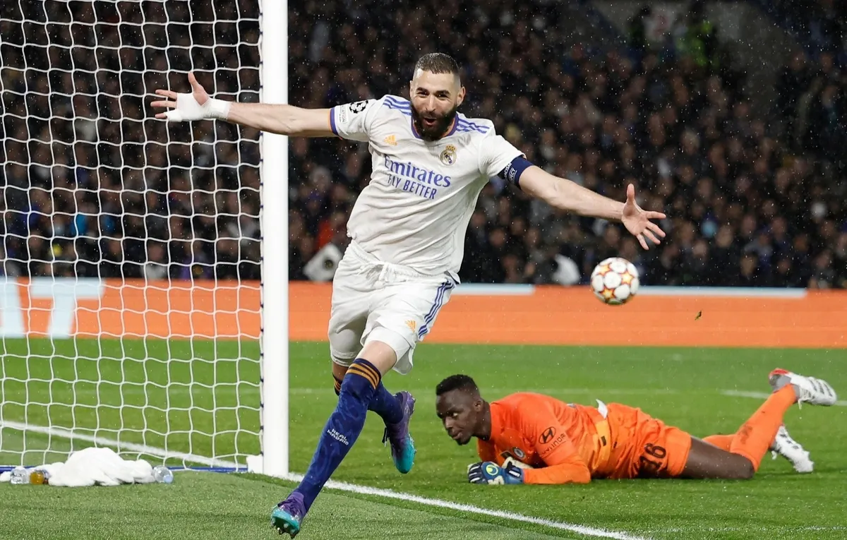 So s&aacute;nh Benzema - Messi - CR7 ở tuổi 34 | Ai hơn ai? - Ảnh 1.