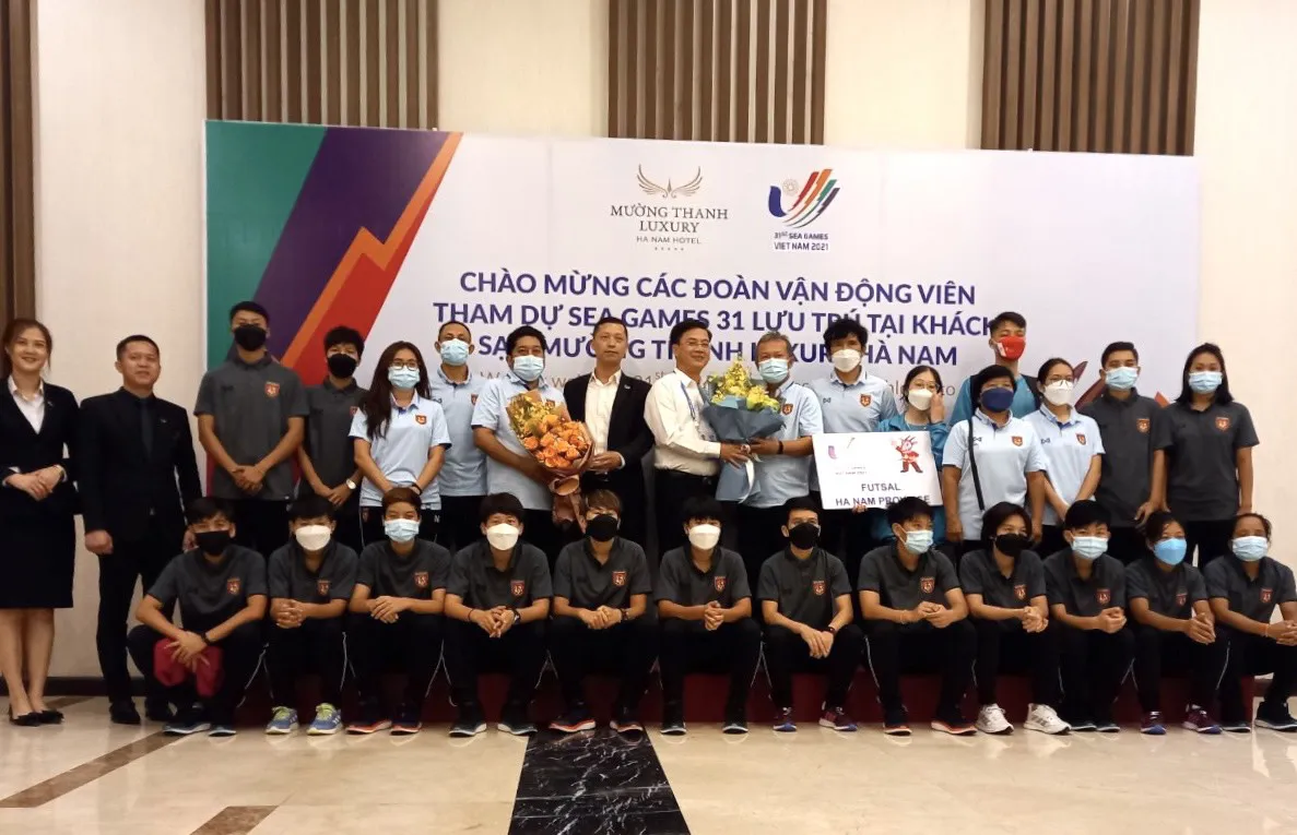 Đội tuyển Futsal Nữ Myanmar đã có mặt tại Việt Nam - Ảnh 1. Đội tuyển Futsal Nữ Myanmar đã có mặt tại Việt Nam - Ảnh 1.