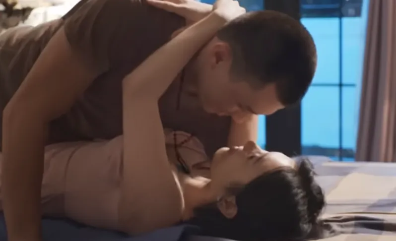 B&atilde;o ngầm - Tập 60: Mặc Hạ Lam n&iacute;u k&eacute;o, Hải Triều vẫn ng&atilde; v&agrave;o l&ograve;ng Yến - Ảnh 5.
