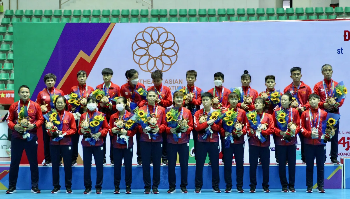 Thua đáng tiếc Thái Lan, đội tuyển futsal nữ Việt Nam giành huy chương Bạc - Ảnh 8. Thua đáng tiếc Thái Lan, đội tuyển futsal nữ Việt Nam giành huy chương Bạc - Ảnh 8.