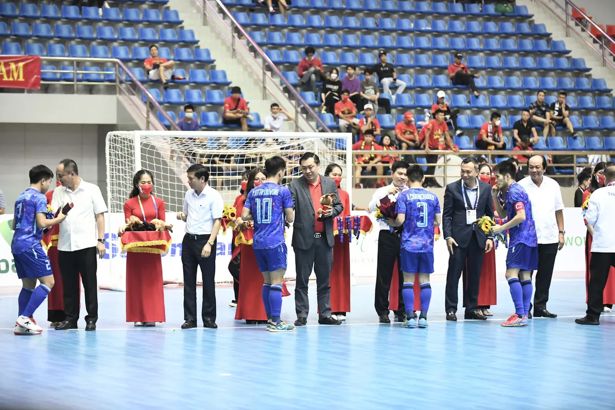 ĐT futsal Việt Nam giành huy chương đồng SEA Games 31 - Ảnh 5. ĐT futsal Việt Nam giành huy chương đồng SEA Games 31 - Ảnh 5.