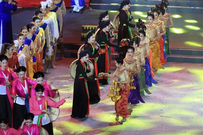 Lễ bế mạc SEA Games 31: Hẹn gặp lại ở Campuchia - Ảnh 5. Lễ bế mạc SEA Games 31: Hẹn gặp lại ở Campuchia - Ảnh 5.