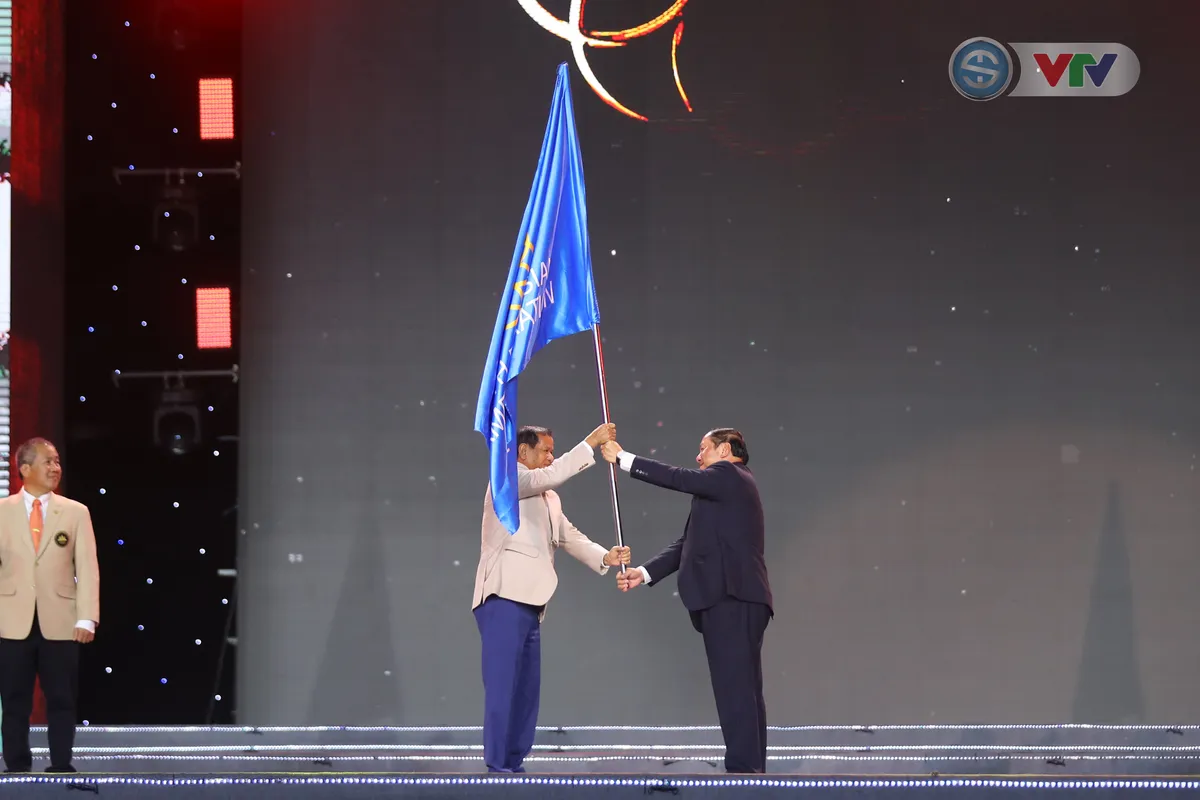 ẢNH | Lễ bế mạc SEA Games 31 ngập tràn âm nhạc và màu sắc văn hóa - Ảnh 9. ẢNH | Lễ bế mạc SEA Games 31 ngập tràn âm nhạc và màu sắc văn hóa - Ảnh 9.