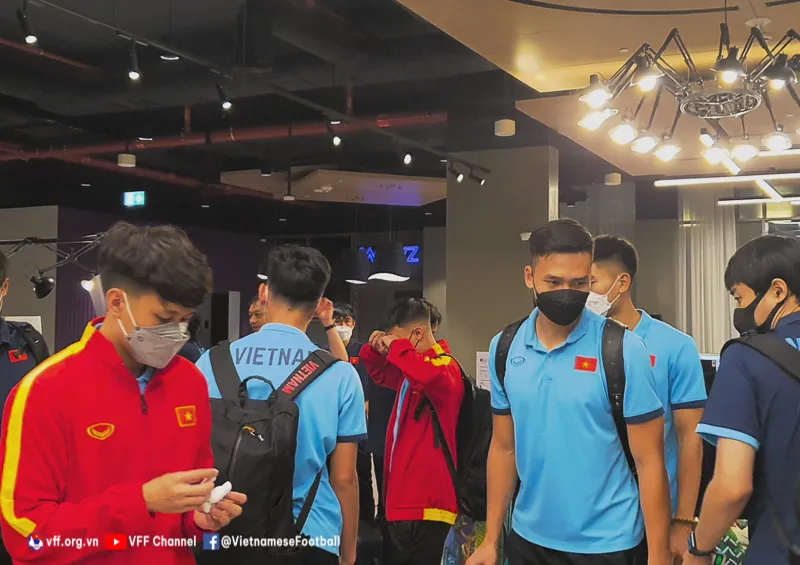 ĐT U23 Việt Nam đã tới UAE, sẵn sàng cho đợt tập huấn trước thềm VCK U23 châu Á 2022 - Ảnh 3. ĐT U23 Việt Nam đã tới UAE, sẵn sàng cho đợt tập huấn trước thềm VCK U23 châu Á 2022 - Ảnh 3.