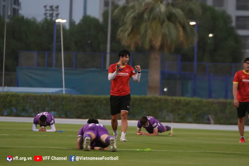 ĐT U23 Việt Nam bước vào buổi tập đầu tiên trong đợt tập huấn tại UAE - Ảnh 2. ĐT U23 Việt Nam bước vào buổi tập đầu tiên trong đợt tập huấn tại UAE - Ảnh 2.