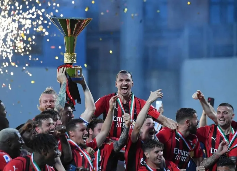 Phẫu thuật đầu gối, Ibrahimovic phải nghỉ thi đấu 8 tháng - Ảnh 1. Phẫu thuật đầu gối, Ibrahimovic phải nghỉ thi đấu 8 tháng - Ảnh 1.