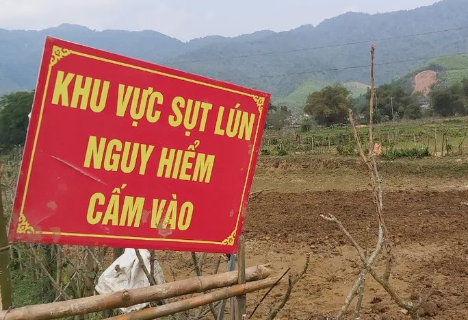 Chậm xử lý hố tử thần: Chủ tịch tỉnh Nghệ An yêu cầu làm rõ trách nhiệm - Ảnh 4.