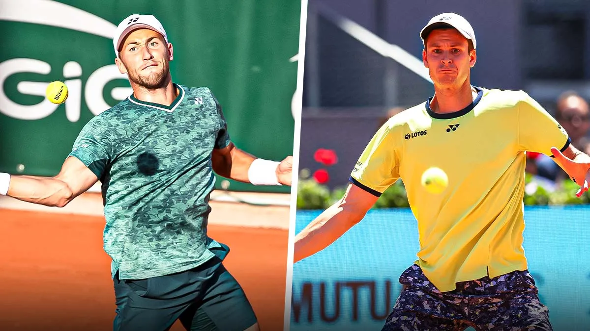 Casper Ruud có lần đầu tiên vào tứ kết một giải Grand Slam - Ảnh 1. Casper Ruud có lần đầu tiên vào tứ kết một giải Grand Slam - Ảnh 1.