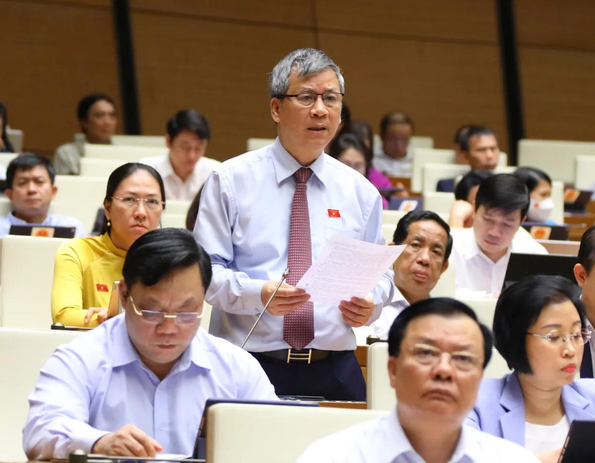 Quy hoạch hệ thống tàu điện ngầm ở Hà Nội, TP Hồ Chí Minh để giải quyết quá tải giao thông - Ảnh 1.