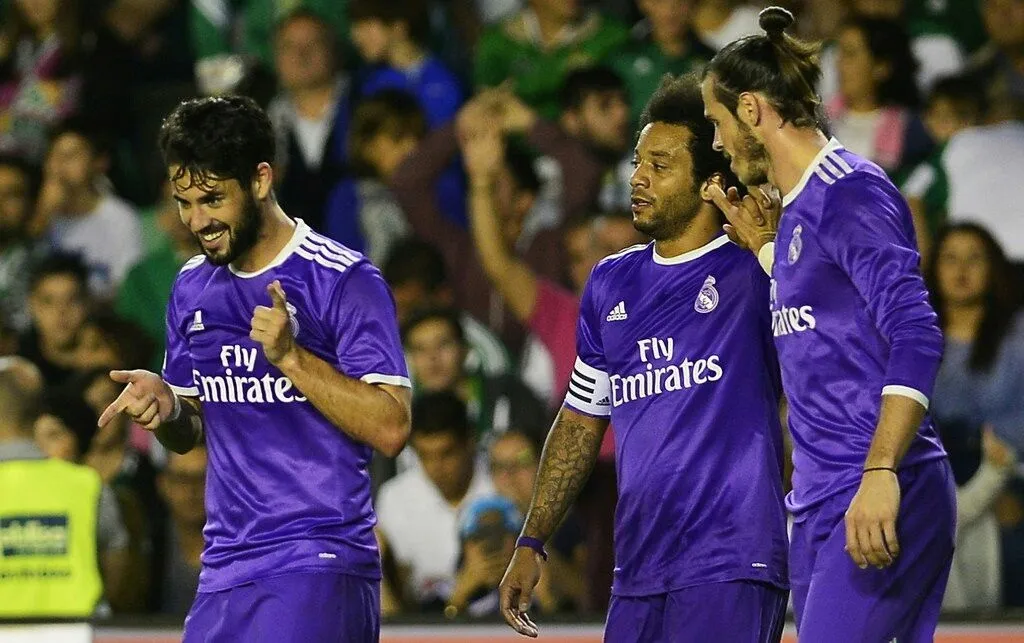 Khi Real Madrid & Liverpool đều cần tái thiết sau mùa giải này - Ảnh 1. Khi Real Madrid & Liverpool đều cần tái thiết sau mùa giải này - Ảnh 1.