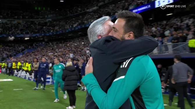 Giọt nước mắt hạnh phúc của Ancelotti khi Real Madrid lội ngược dòng ngoạn mục trước Man City - Ảnh 1. Giọt nước mắt hạnh phúc của Ancelotti khi Real Madrid lội ngược dòng ngoạn mục trước Man City - Ảnh 1.
