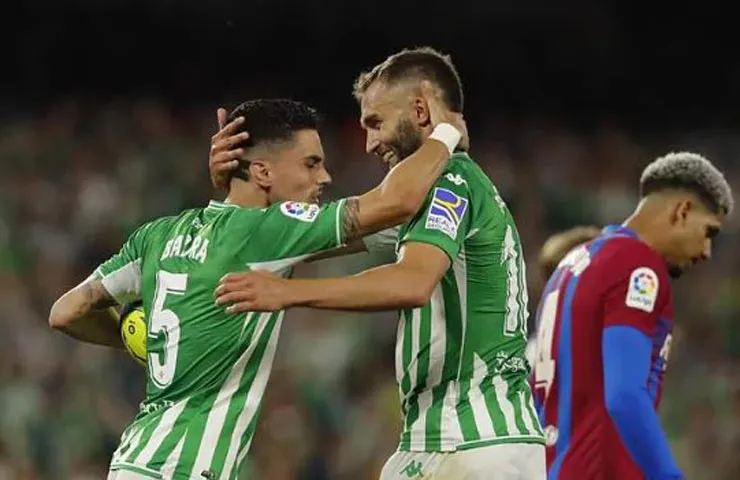 Ghi b&agrave;n ph&uacute;t cuối, Barca chắc suất dự Champions League m&ugrave;a sau - Ảnh 3.
