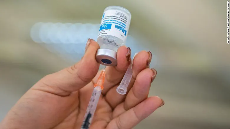 Cuba nghiên cứu tính an toàn của vaccine ngừa COVID-19 đối với trẻ sơ sinh - Ảnh 1.