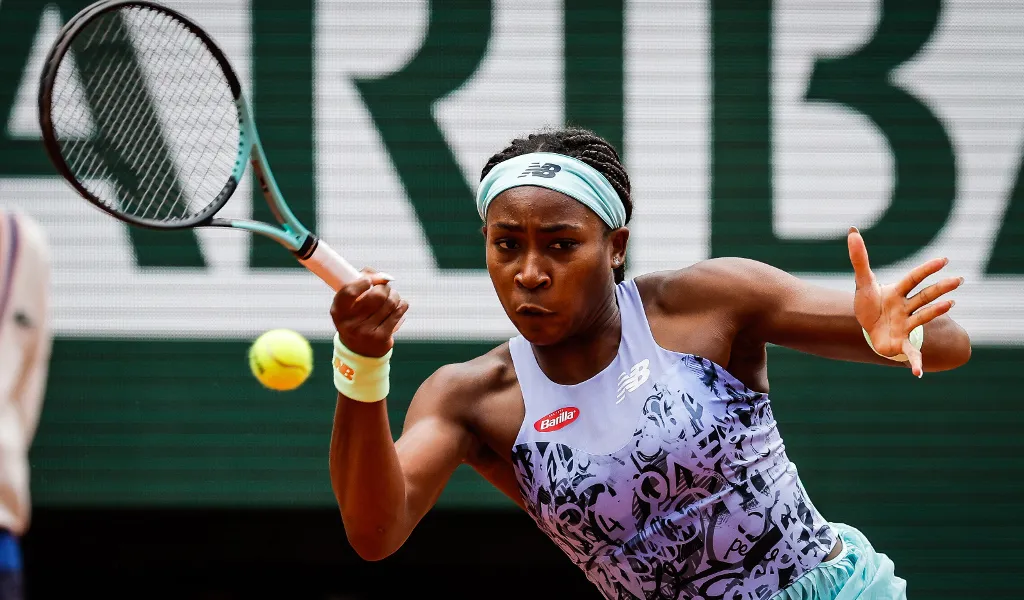 Coco Gauff và Martina Trevisan vào bán kết đơn nữ Pháp mở rộng - Ảnh 1. Coco Gauff và Martina Trevisan vào bán kết đơn nữ Pháp mở rộng - Ảnh 1.