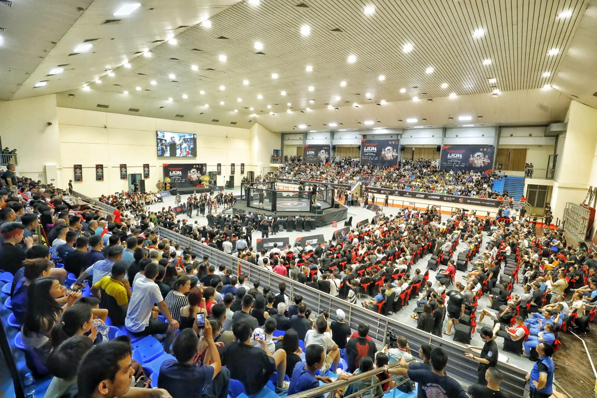 Nguyễn Trần Duy Nhất ra qu&acirc;n thắng trận trong ng&agrave;y thi đấu đầu ti&ecirc;n giải MMA LION Championship - Ảnh 3.