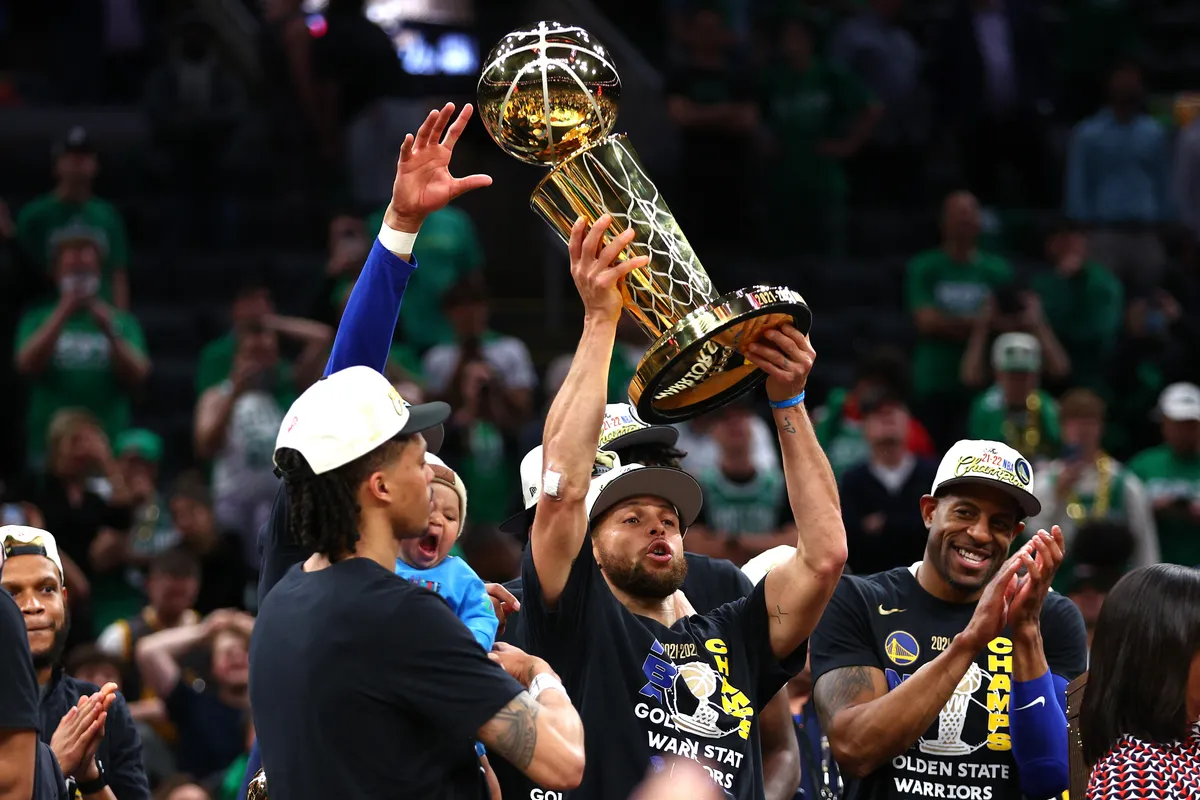 Golden State Warriors giành chức vô địch NBA 2021/22 - Ảnh 9. Golden State Warriors giành chức vô địch NBA 2021/22 - Ảnh 9.