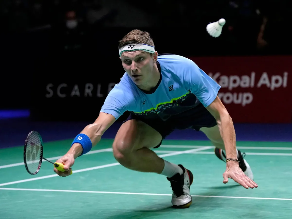 Viktor Axelsen vào chung kết giải cầu lông Indonesia mở rộng - Ảnh 1. Viktor Axelsen vào chung kết giải cầu lông Indonesia mở rộng - Ảnh 1.
