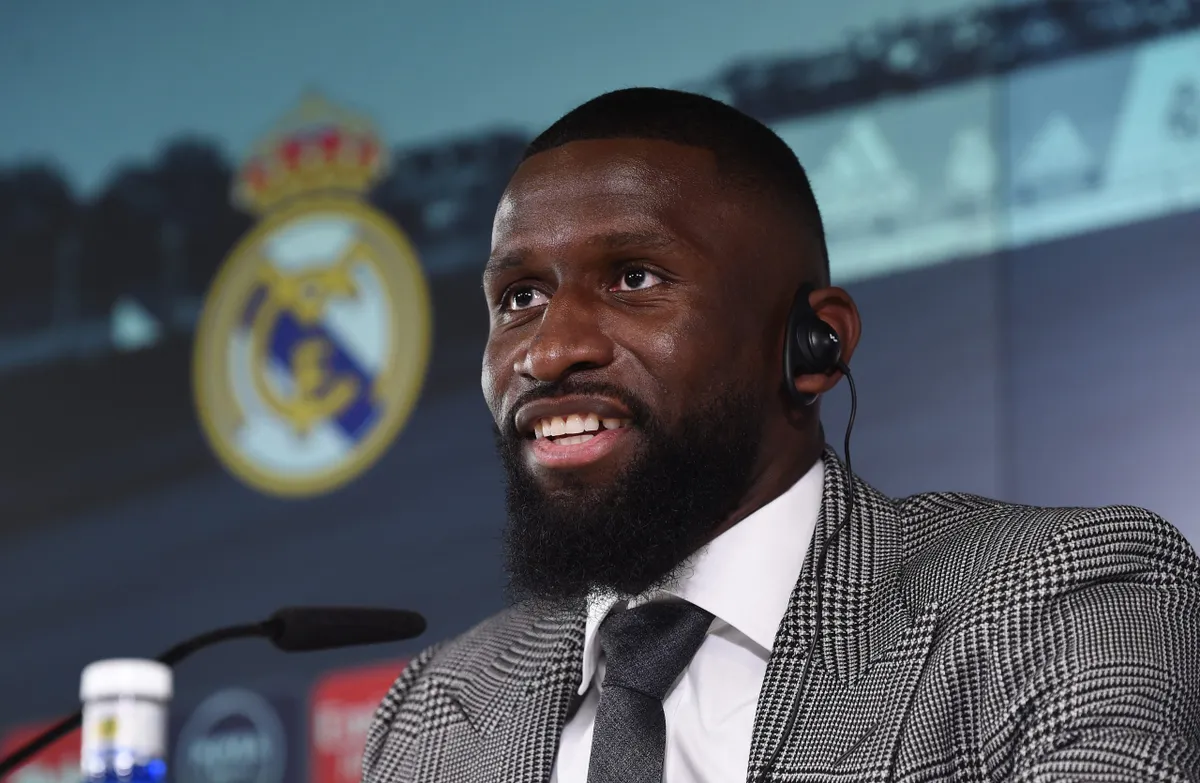 Rudiger ra mắt Real Madrid, khoác số áo cũ của Isco - Ảnh 2. Rudiger ra mắt Real Madrid, khoác số áo cũ của Isco - Ảnh 2.
