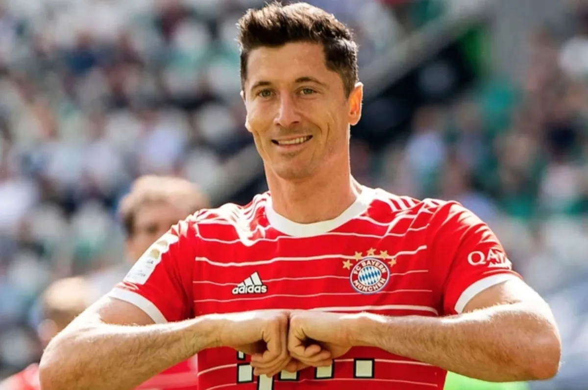 Lewandowski tuy&ecirc;n bố với Bayern Munich rằng m&igrave;nh muốn gia nhập Barcelona - Ảnh 2.
