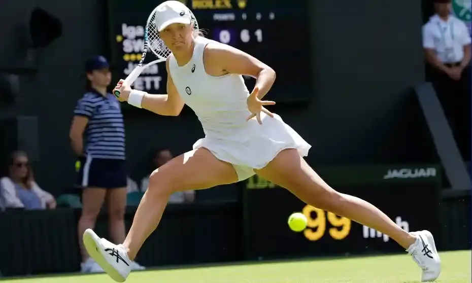 Iga Swiatek dễ dàng vào vòng 2 Wimbledon - Ảnh 1. Iga Swiatek dễ dàng vào vòng 2 Wimbledon - Ảnh 1.