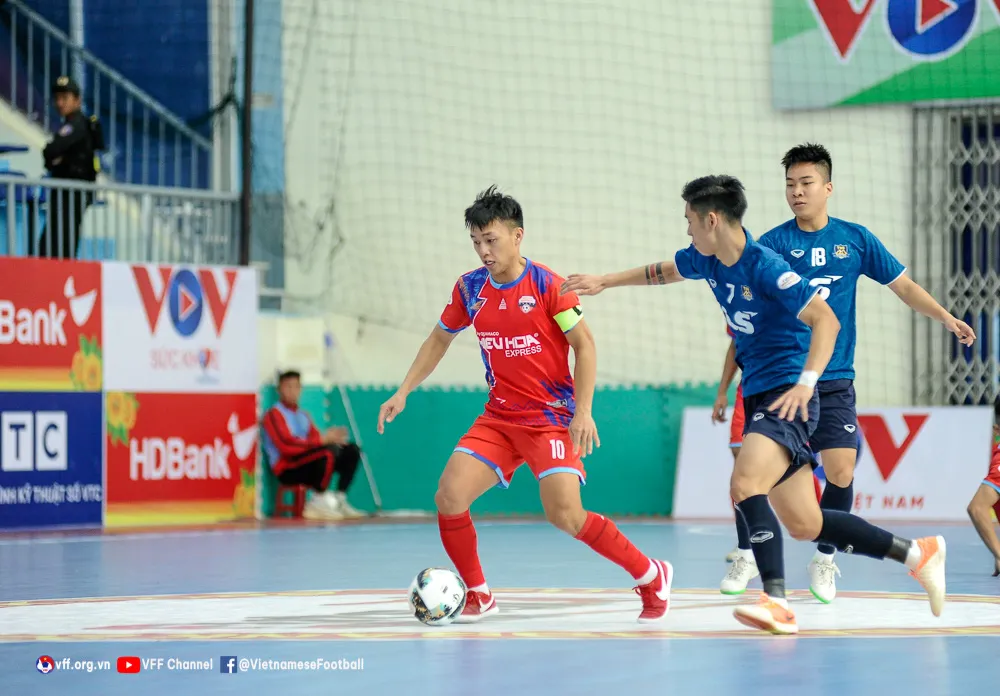 Vòng 7 Giải futsal HDBank VĐQG 2022 (ngày 29/6): Sahako bị cầm chân, Thái Sơn Bắc trở lại ngôi đầu - Ảnh 1. Vòng 7 Giải futsal HDBank VĐQG 2022 (ngày 29/6): Sahako bị cầm chân, Thái Sơn Bắc trở lại ngôi đầu - Ảnh 1.