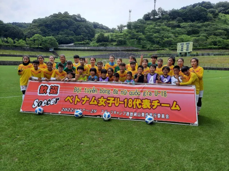 ĐT U18 nữ quốc gia giao hữu với đội Yunogo Belle - Ảnh 5. ĐT U18 nữ quốc gia giao hữu với đội Yunogo Belle - Ảnh 5.