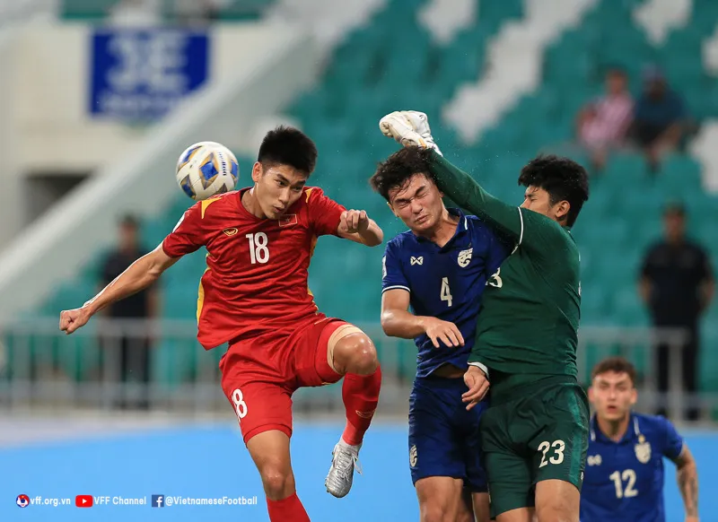 U23 Việt Nam bị chia điểm đáng tiếc trước Thái Lan trong trận ra quân - Ảnh 2. U23 Việt Nam bị chia điểm đáng tiếc trước Thái Lan trong trận ra quân - Ảnh 2.
