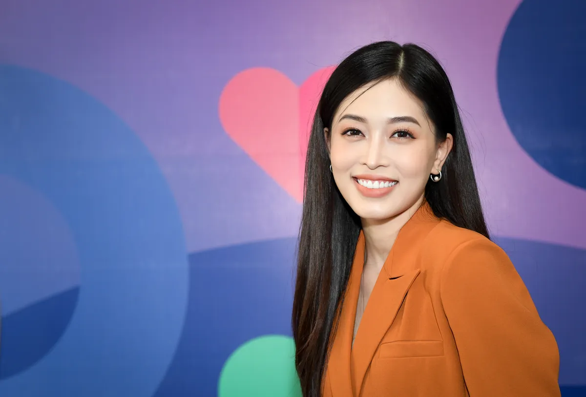 Á hậu Phương Nga cô đơn giữa dàn MC chuẩn bỉm sữa - Ảnh 17. Á hậu Phương Nga cô đơn giữa dàn MC chuẩn bỉm sữa - Ảnh 17.
