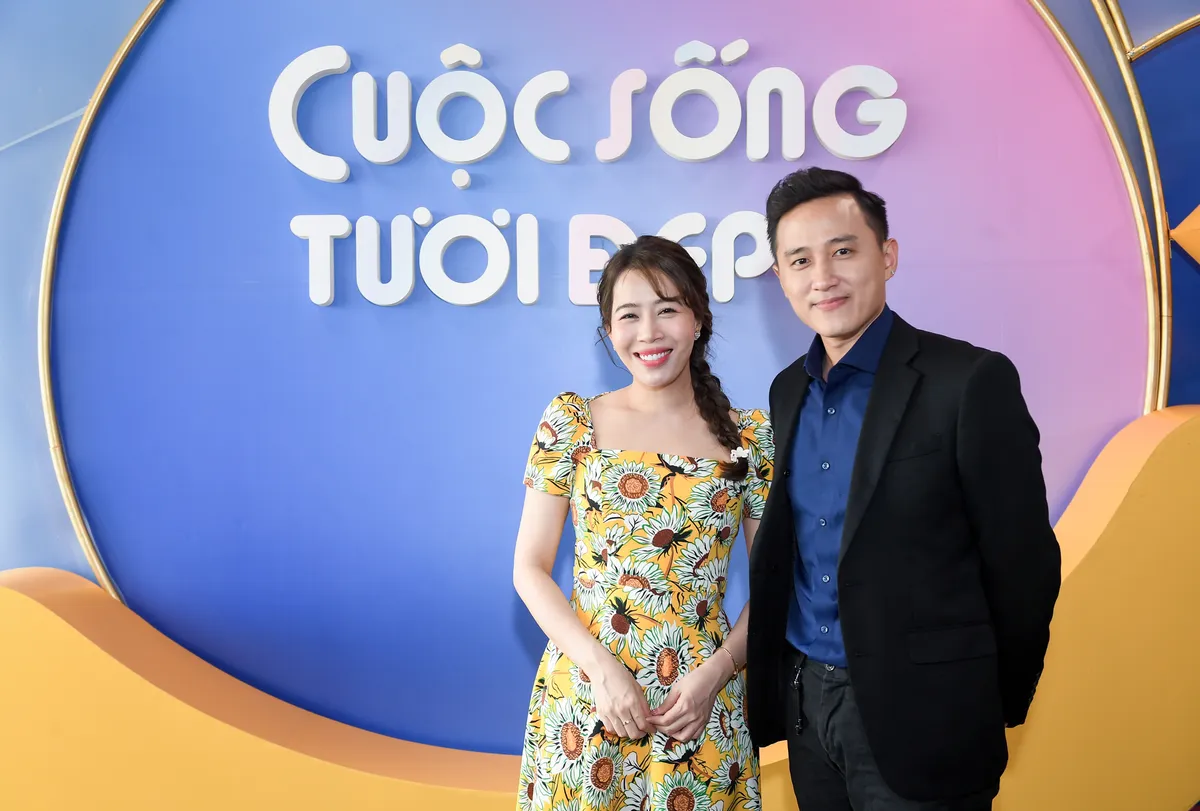 Á hậu Phương Nga cô đơn giữa dàn MC chuẩn bỉm sữa - Ảnh 22. Á hậu Phương Nga cô đơn giữa dàn MC chuẩn bỉm sữa - Ảnh 22.