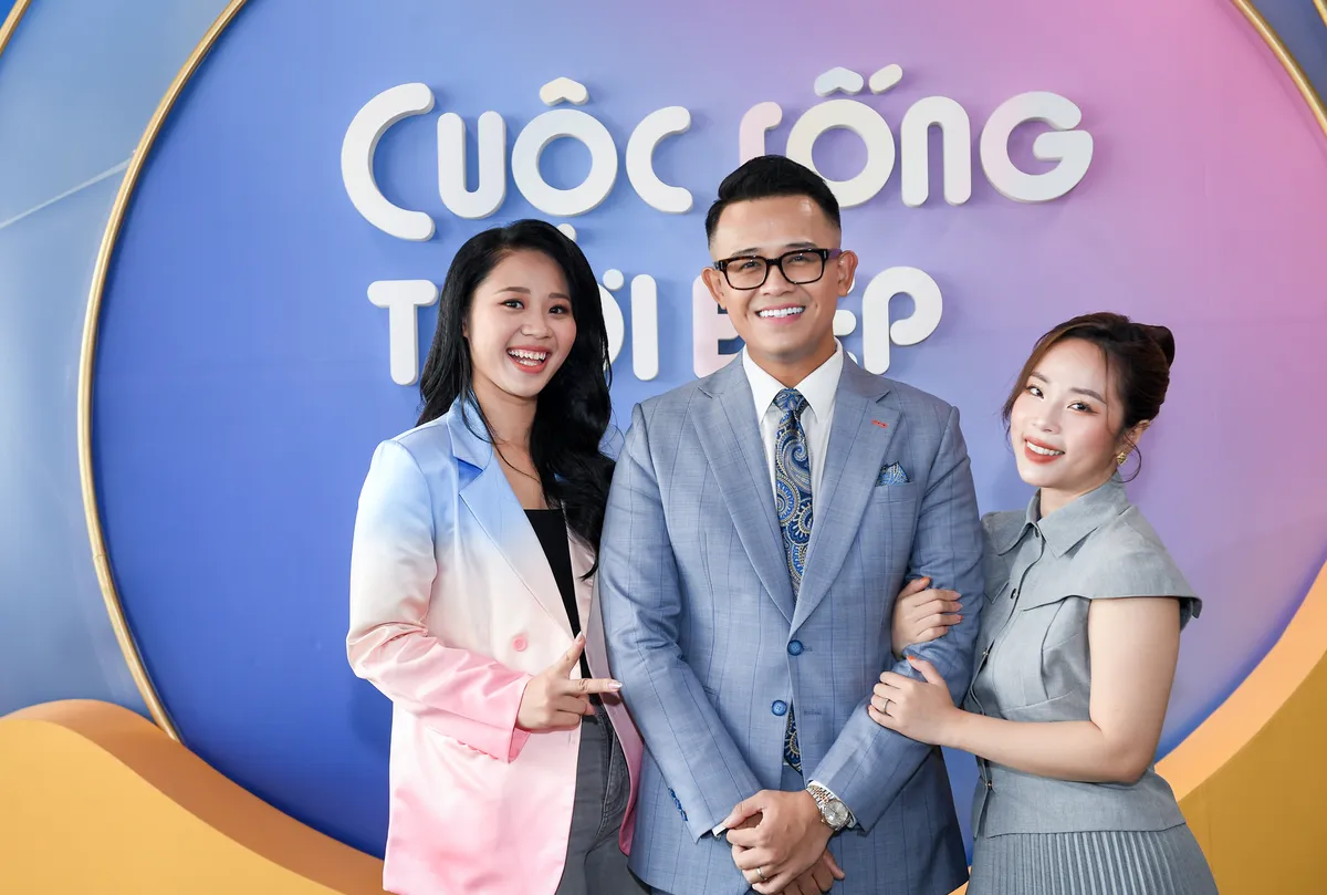 Á hậu Phương Nga cô đơn giữa dàn MC chuẩn bỉm sữa - Ảnh 28. Á hậu Phương Nga cô đơn giữa dàn MC chuẩn bỉm sữa - Ảnh 28.
