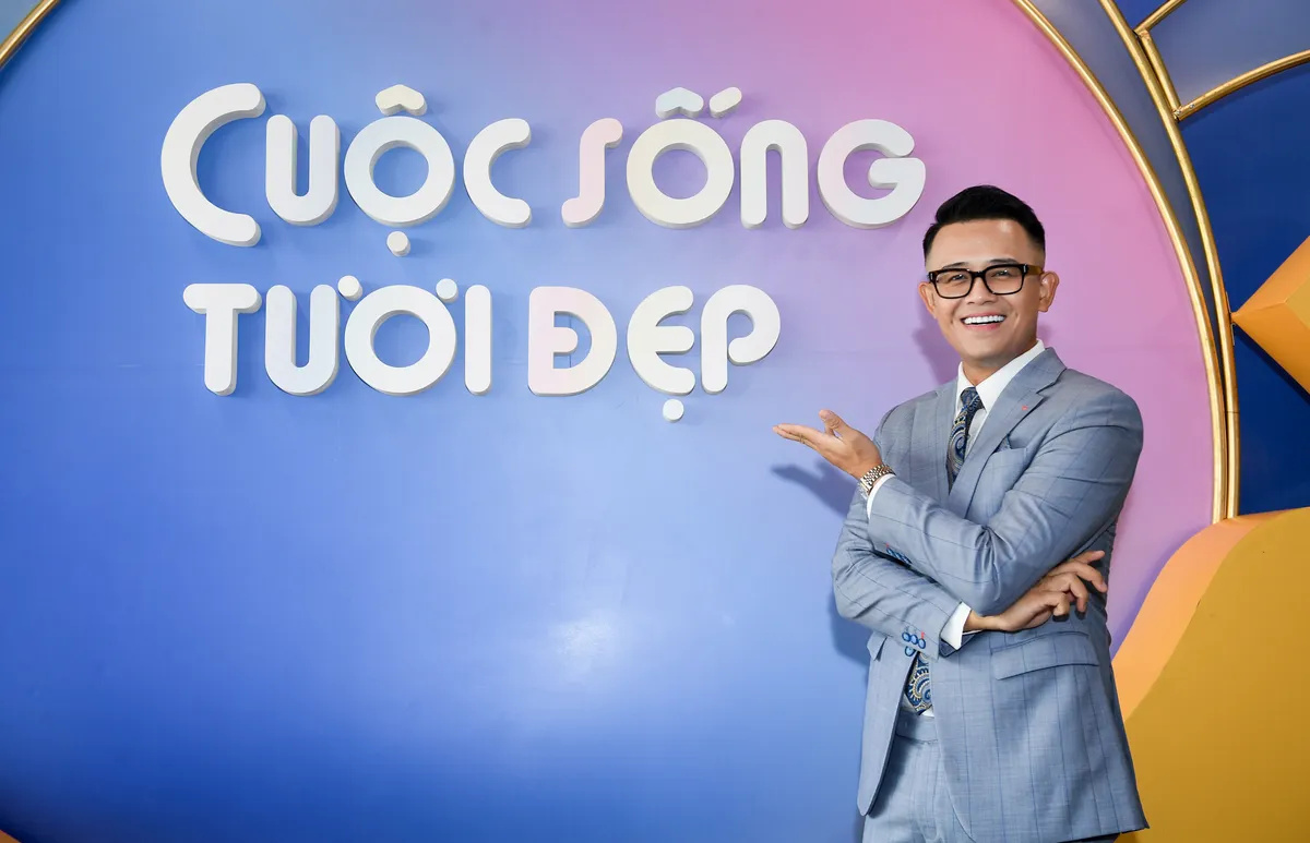 Á hậu Phương Nga cô đơn giữa dàn MC chuẩn bỉm sữa - Ảnh 39. Á hậu Phương Nga cô đơn giữa dàn MC chuẩn bỉm sữa - Ảnh 39.