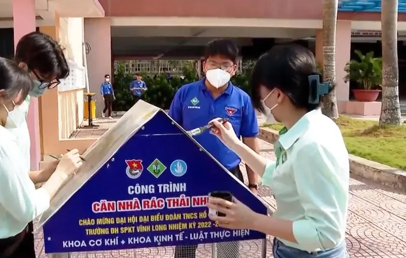 Cán bộ đoàn tích cực vì cộng đồng - Ảnh 4. Cán bộ đoàn tích cực vì cộng đồng - Ảnh 4.