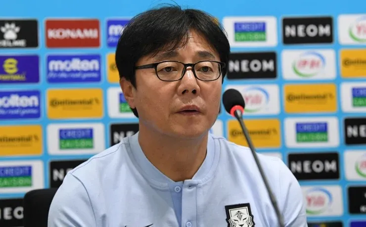 HLV Gong Oh-kyun: Tôi thành thật xin lỗi vì chưa thể giúp U23 Việt Nam giành được chiến thắng - Ảnh 4. HLV Gong Oh-kyun: Tôi thành thật xin lỗi vì chưa thể giúp U23 Việt Nam giành được chiến thắng - Ảnh 4.