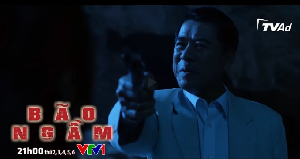 Bão ngầm - Tập 71: Hùng đau đớn chĩa súng vào Hạ Lam - Ảnh 1.