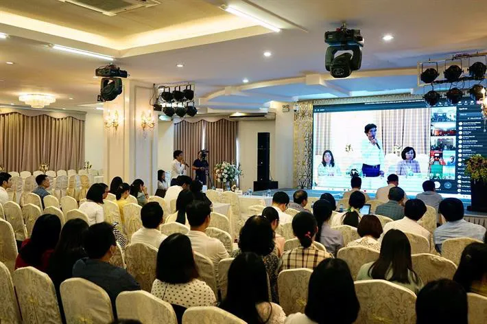 Bảo vệ, giáo dục và chăm sóc trẻ em là nhiệm vụ cốt lõi của ngành Giáo dục - Ảnh 1.